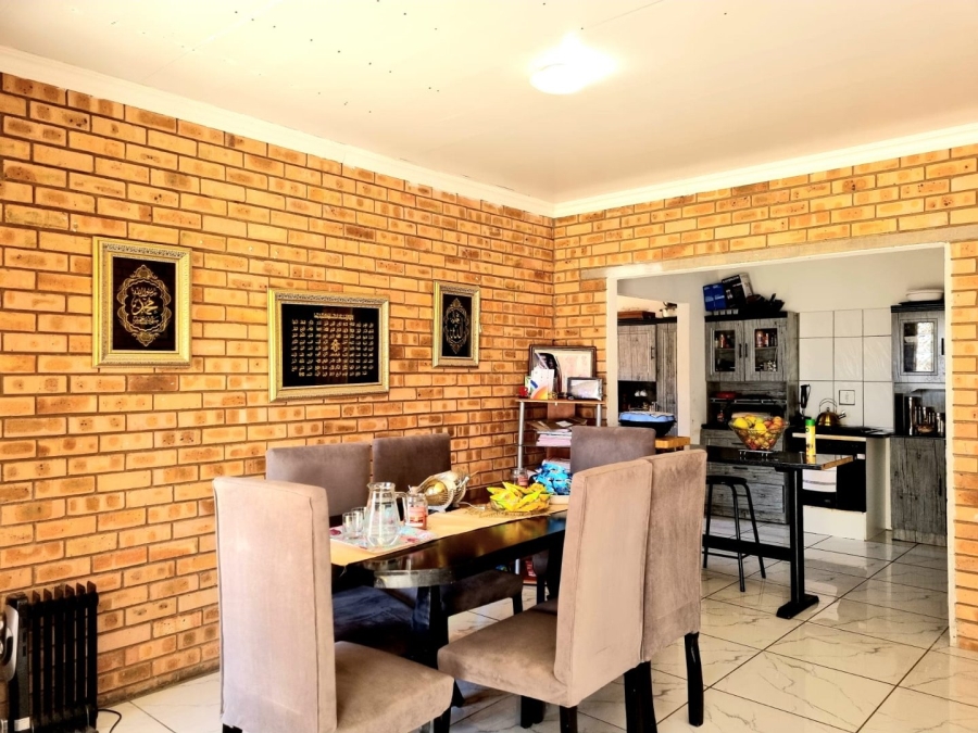 3 Bedroom Property for Sale in Square Hill Park Northern Cape